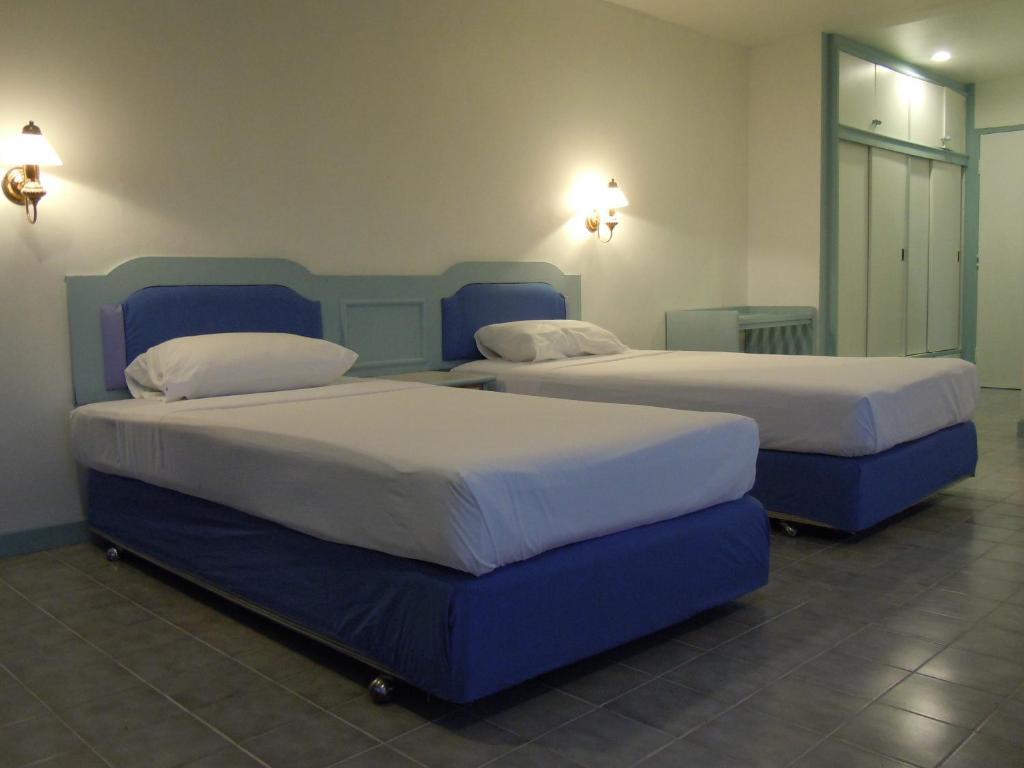 Surin Sweet Hotel Room photo