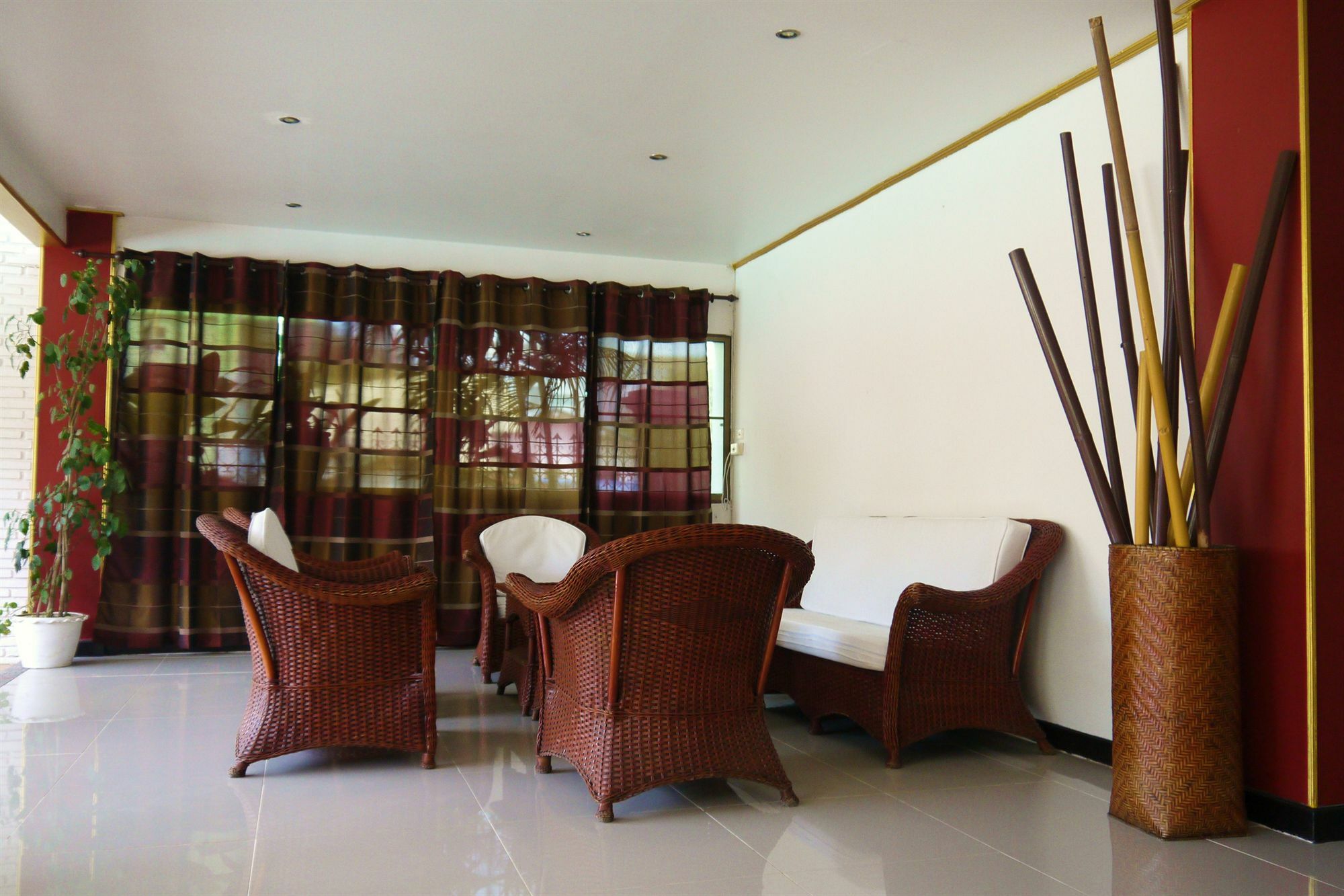 Surin Sweet Hotel Exterior photo